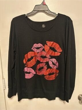 Cato Black Long Sleeve Top with Pink and Red Lip Print